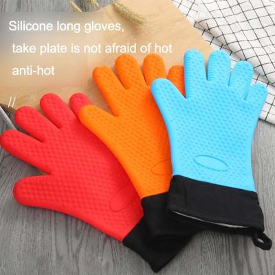 China Non-slip Heat Resistant Silicone Extra Long Printed Oven Mitts BBQ Gloves Oven Baking Hot Pot Pot Holders Silicone Microwave Gloves for sale