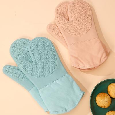 China Printed Custom Design Handles Silicone Heat Resistant Baking Gloves Oven Mitts for sale