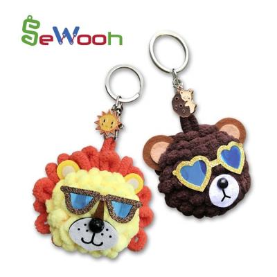 China Poly Kids Craft Activity Make Your Own DIY Looy Yarn Key Chain Key Chain For Girls for sale