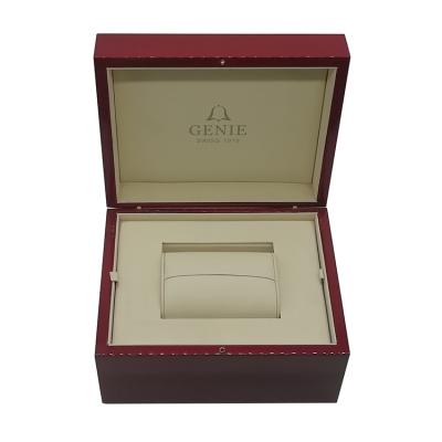 China Recycled Materials Wholesale Custom Made High Quality Shiny Luxury Red Single Slot Lacquer Wooden Watch Box 1 Slot for sale