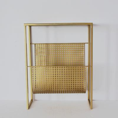 China Morden Shelving Drawers Storage Rack Metal Wire Free Standing Pull Out Gold Wall Shelf for sale