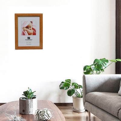 China Morden New Modern Light Luxury Eco - Friendly Mini Photo Frame For Home Decorative for sale