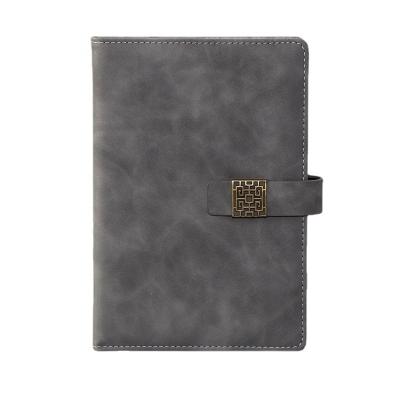 China Custom Leather Planners Vintage Metal Buckle Reusable Agenda Journal Chinese Style Leather Notebooks and Hard Cover Notebooks for sale