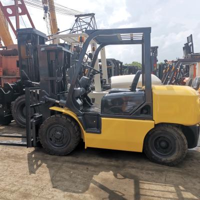 China 4000 kg Gewicht Kleiner Diesel Gabelstapler in Japan Komatsu FD30 FD40 FD50 3 Tonnen 4 Tonnen 5 Tonnen zu verkaufen