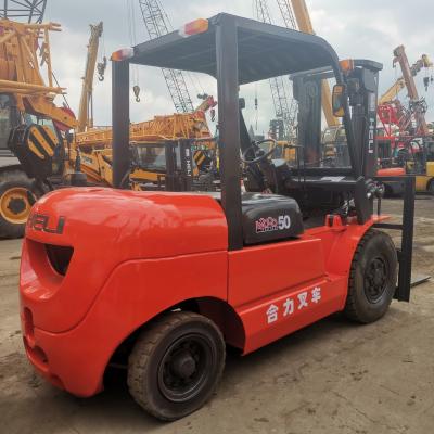 China Versorgung mit 3 Tonnen/4 Tonnen/5 Tonnen Diesel-Forklift CPCD30/CPCD40/CPCD50 mit Routine-Forklänge zu verkaufen