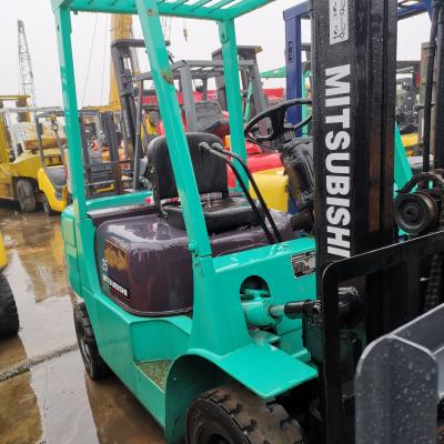 China Used Mitsubishi 2.5 Tons Forklift in Shanghai Perfect for Building Material Shops for sale