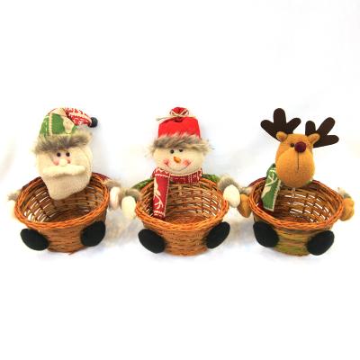 China Eco-friendly handmade bamboo weavingChristmas decorations with candy baskets multi style children's candy basket Christmas decorations for sale