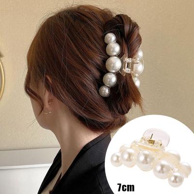 China High quality ! Customized Hair Claw Geometric Fashionable Rose Butterfly Shaped Gold Plated Pearl Hair Accessories for Women and Girls for sale