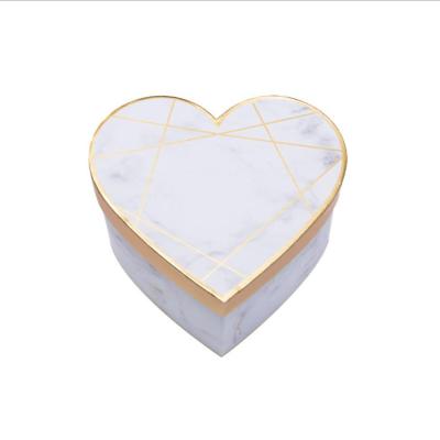 China Handmade heart-shaped boxes for roses or heart-shaped boxes for chocolate packaging for sale