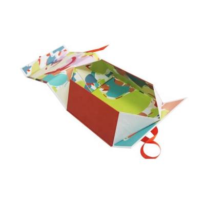 China Recyclable Cardboard Material With Foldable / Collapsible Cartoon Printing Packaging With Managetic Gift Boxes for sale