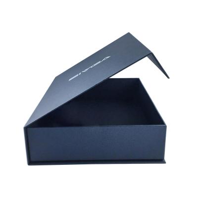 China Recyclable Custom Magnetic Closure Gift Boxes For Headphone Packaging Boxes for sale