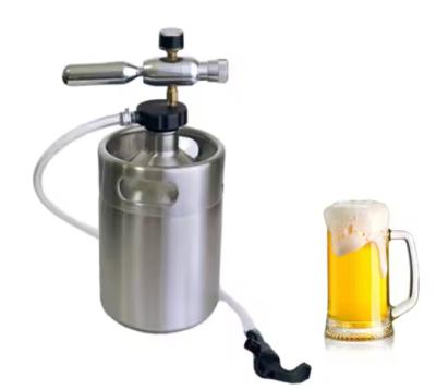 China Aanpasbaar formaat Kleur 2l 3.6l 4l 5l 10l Roestvrij staal Draagbaar drankje Biervat keg Mini keg Te koop