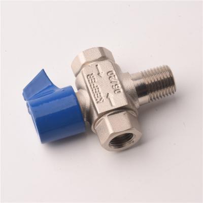 China General High Quality Wholesale Male Water Strainer Valve Blue Handle Brass Ball Valve for sale