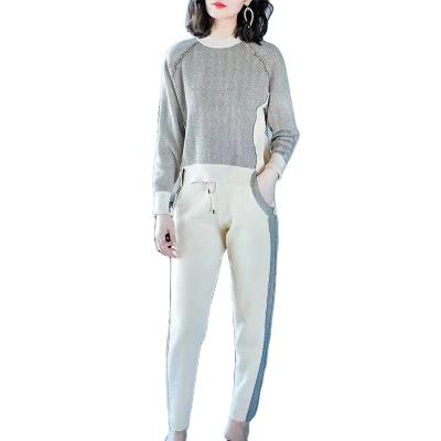 China Breathable Fashionable Long Sleeve Sweater With Zipper Knit Soft Pastel Women Sweater Set for sale