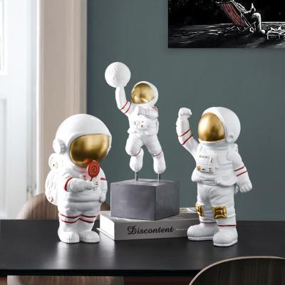 China New Resin Crafts Living Room Decoration Cartoon Astronaut Soft Astronaut Ornaments Kids Overall Room Study for sale