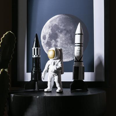 China Global Simple Modern Astronaut Rocket Model Decoration Crafts Ornament Supply Space Shuttle for sale