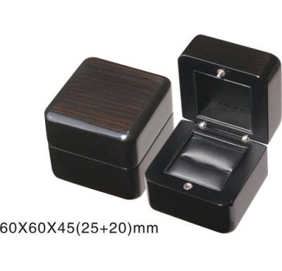 China Wooden Ring Box for sale