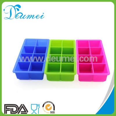 China Food Grade Silicone Square Shape Ice Cube Tray with 8 Cavities mold for sale