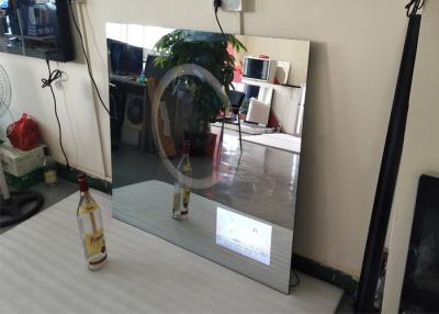 Chine Miroir éclairé à contre-jour par rectangle TV, finition TV de Bath de miroir avec la langue de Muliti à vendre