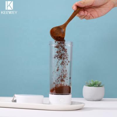 China AS/ABS Sustainable Auto 380ml Self Stir Cup Food Grade Material Plastic Water Bottle for sale