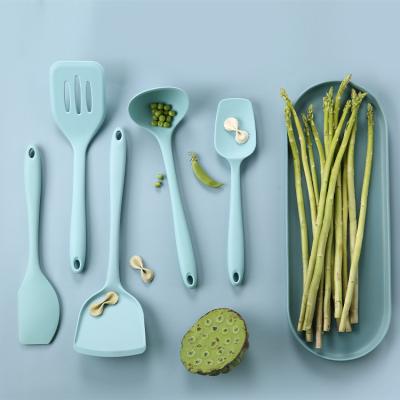 China Custom Wholesale Traditional Kitchen Item 5pcs Kitchen Utensil Heat Resistant Hot Set for sale