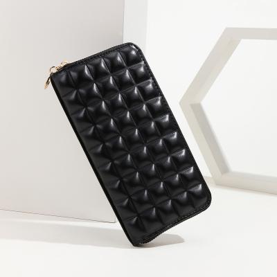 China Waterproof Simple Black Rhombus Long Zipper Clutch Women's Lipstick Cell Phone Storage Bag for sale