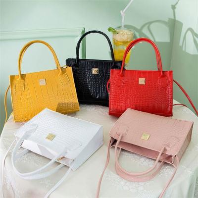 China 2021 Fashion TINA High Quality Solid Color Crocodile Print Square Genuine Leather Handbags Ladies Bags Leather Handbags for sale