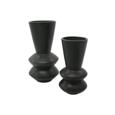 China CLASSIC Customized Modern Black Ceramic Flower Vases for sale