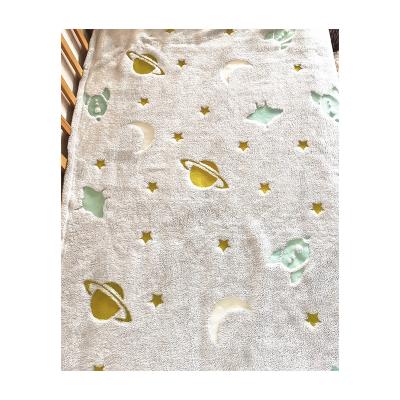 China 2022 New Anti-Static Custom Design Super Soft Glow In Dark Cover Bright Gray Cozy Flannel Star Shining Covering Factory Price for sale