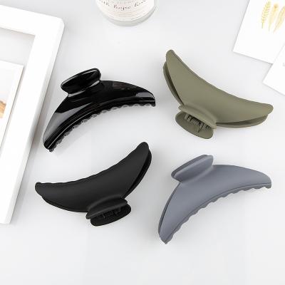 China Hair Decoration Big Size Women Matte Acrylic Half Round Girls Shark Clip Hair Claw for sale