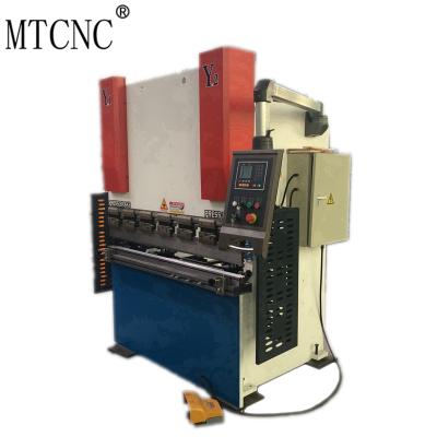 China Hotels Quality WC67K-40T/1600 Stable Hydraulic Mini CNC Press Brake Machine Equipped With E21 System for sale