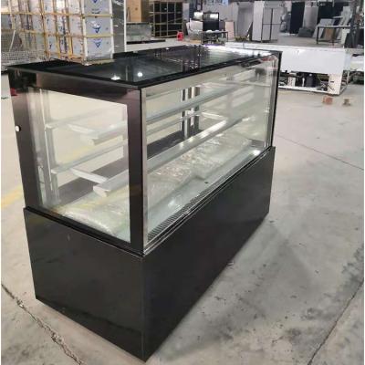 China 860W 3 refrigerador rectangular de la exhibición de la panadería de la grada los 5ft con las ruedas en venta