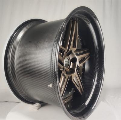 China Aluminum Water Transfer Printing Barrel, Carbon Fiber Lip, Bronze Center Disc 2 Pcs Forged Wheel for sale