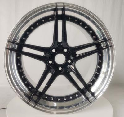 China Chinese Aluminum Wheel, Polished Lip, Gloss Black Center 2 Pcs Forged Wheel for sale