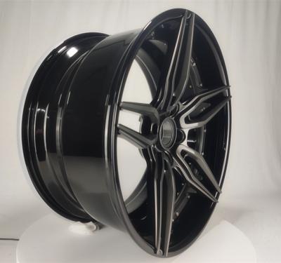 China Gloss Black Aluminum Lip, Matt Gunmetal Center 2 Pcs Forged Wheel for sale