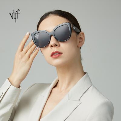 China Luxury Cat Eye Sun Glasses 2021 Women Cateye Sunglasses Plastic Frame Cat Eye Cat Eye Sunglasses VIFF HP19867 for sale