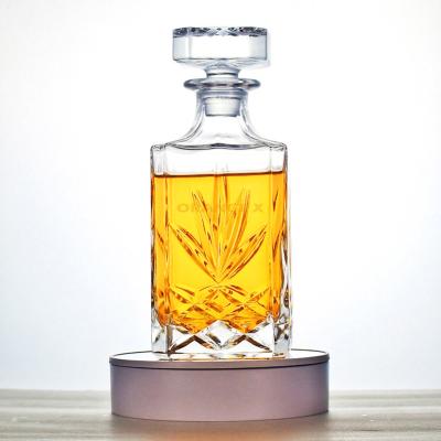 China CLASSIC Clear Diamond Decanter Set Wine Decanter Crystal Glass Whiskey Decanter for sale