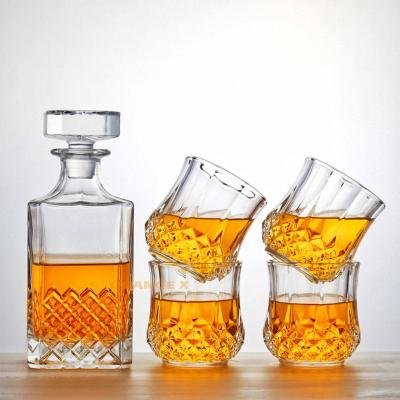 China Hot Selling Customized Na Amazon Whiskey Crystal Whiskey Glasses Whiskey Glass Decanter and Gift Set for sale