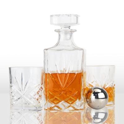 China 2021 Na Amazon Whiskey Decanter Set 750ml Whiskey Decanter With 4 Whiskey Glass Set for sale