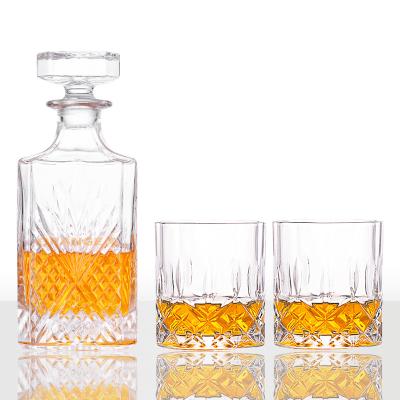 China Square Diamond Whiskey Glass Whiskey Bottle Decanter Set Na Common Classic Design for sale