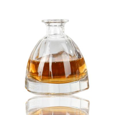 China Eco - Friendly Wholesale Premium Bespoke Glass Bottles 200ml Glass Liquor Bottle For Tequila for sale