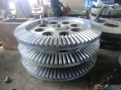 China CNC Machining Heavy Straight Bevel Gear , Ground Tooth Spiral Bevel Pinion for sale