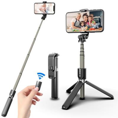 China 2021 Newest Mini 360 Degree Aluminum Aluminum Rotating Stable Smartphone Holder L03 Ring Light BT Selfie Stick For Mobile Phone for sale