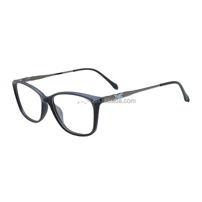 China 2023 Fashion Eyewear Frame Optical Frame Vintage Spectacle Glasses Optical Frames New Models For Women Men for sale