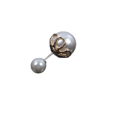 China Trendy Fashion Safety Lapel Pins Fashion Jewelry High Quality Cheap Unique Design Elegant Brooches Pearl Brooches For Women Suits for sale