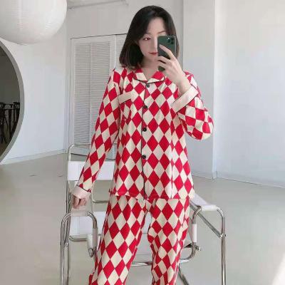 China New QUICK DRY Women's Pajamas Long Lingge Solid Color Milk Red Milk Silk Cardigan Pants Wrap Pajamas for sale