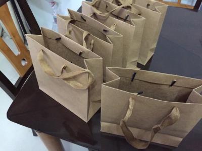 China Kraft paper bags,hot-sales kraft paper bags,Paper shipping bags for sale