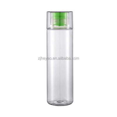 China 550ml Fruit Infuser Viable Water Bottle Clear Plastic Bottle With Fruit Infusion Insert for sale