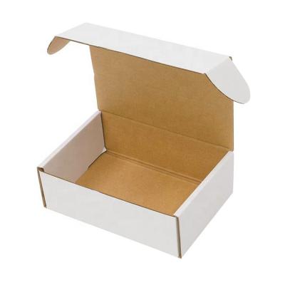 China Recycled Materials Custom White Cardboard Shipping Boxes Small White Mailing Boxes for sale