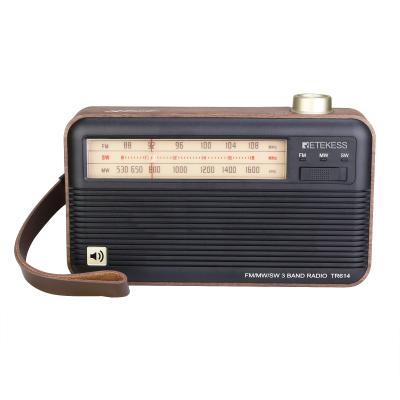 China Retro Grain FM MW Switch World 3-Band PORTABLE Wooden RADIO RETEKESS TR614 for sale